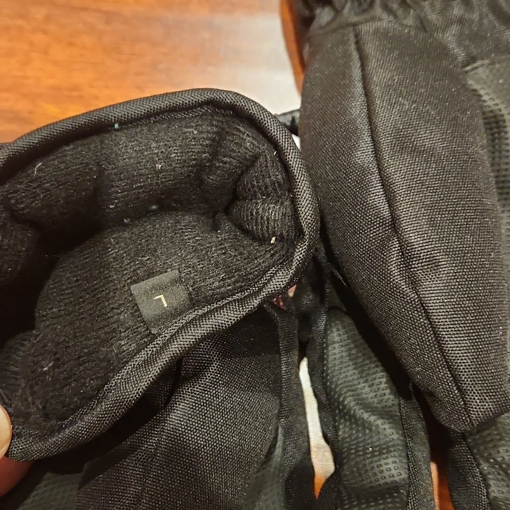 Body Glove Snow Gloves size L